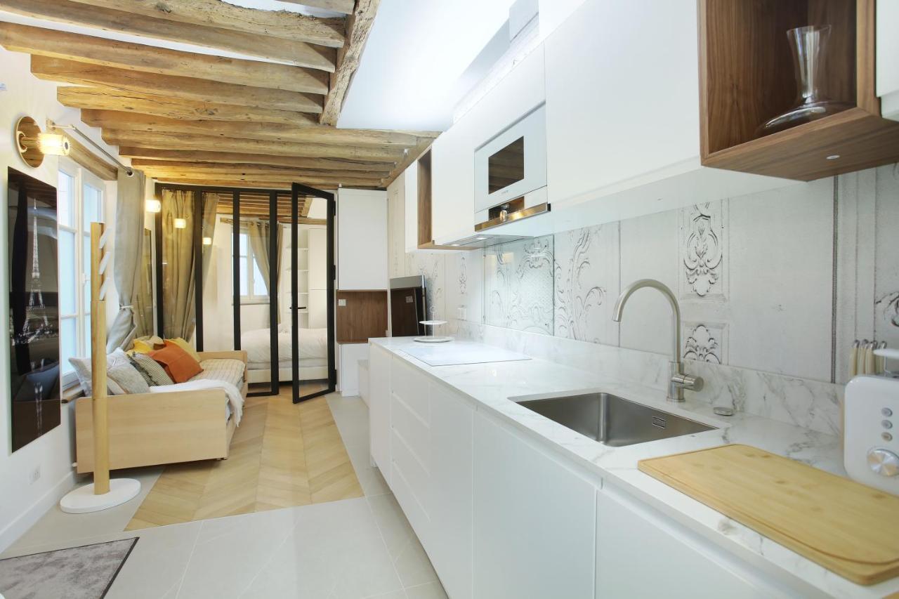 Apartment Le Marais By Studio Prestige Париж Экстерьер фото
